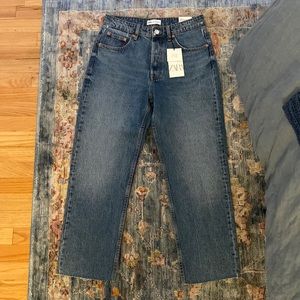 NWT High-Rise Ankle Length Zara Jeans, size 40/08